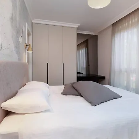Apartment Marena - Trees To Seas Luxury Escape